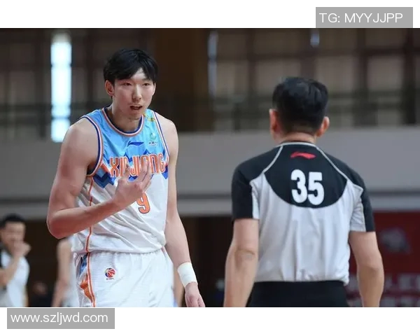 周琦在国际篮球舞台上的崛起与挑战:从青涩少年到中国篮球的希望之星