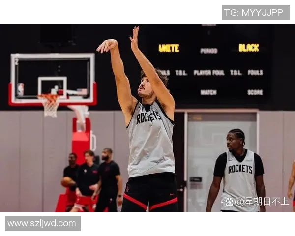 火箭队与雷霆队精彩对决回顾NBA微博热议赛场瞬间与球员表现